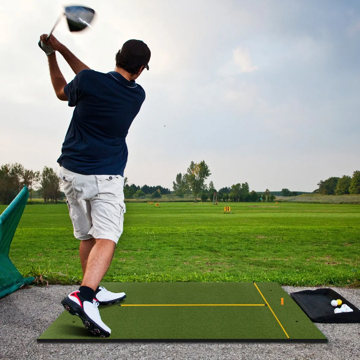 20 mm Golf Hitting Mat Includes 2 Rubber Tees and 2 Alignment Sticks-S