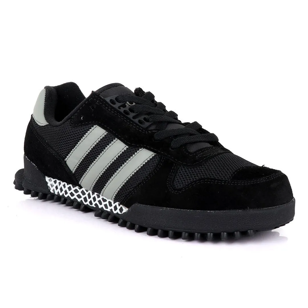 Ad Simplified Fabric Black and White Sneakers