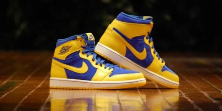 Air Jordan 1 Retro High OG Laney Sneakers, Yellow