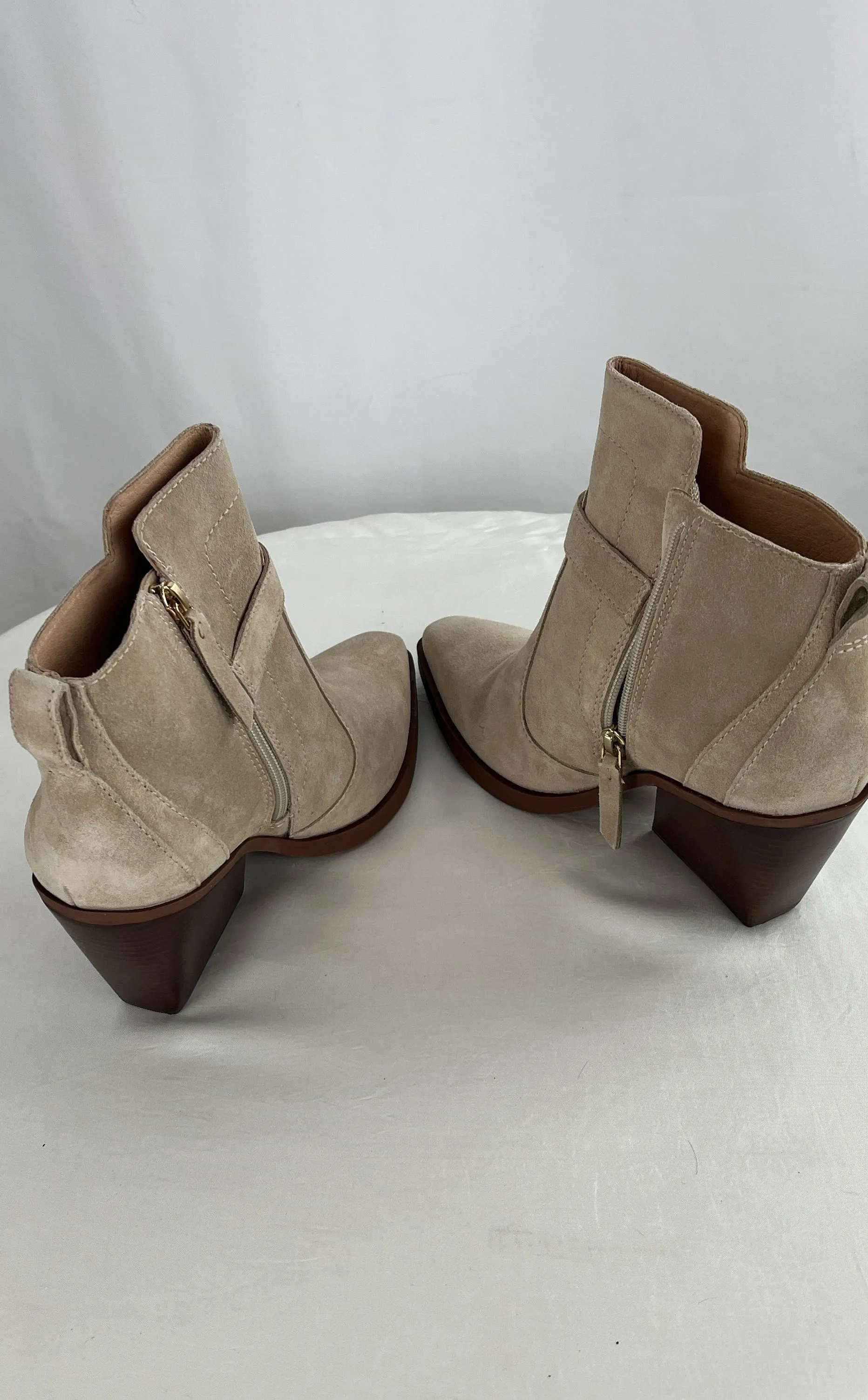 Antonio Melani Women's Tan Ankle Boots Bootie Leather Buckle Size 9.5 NWB