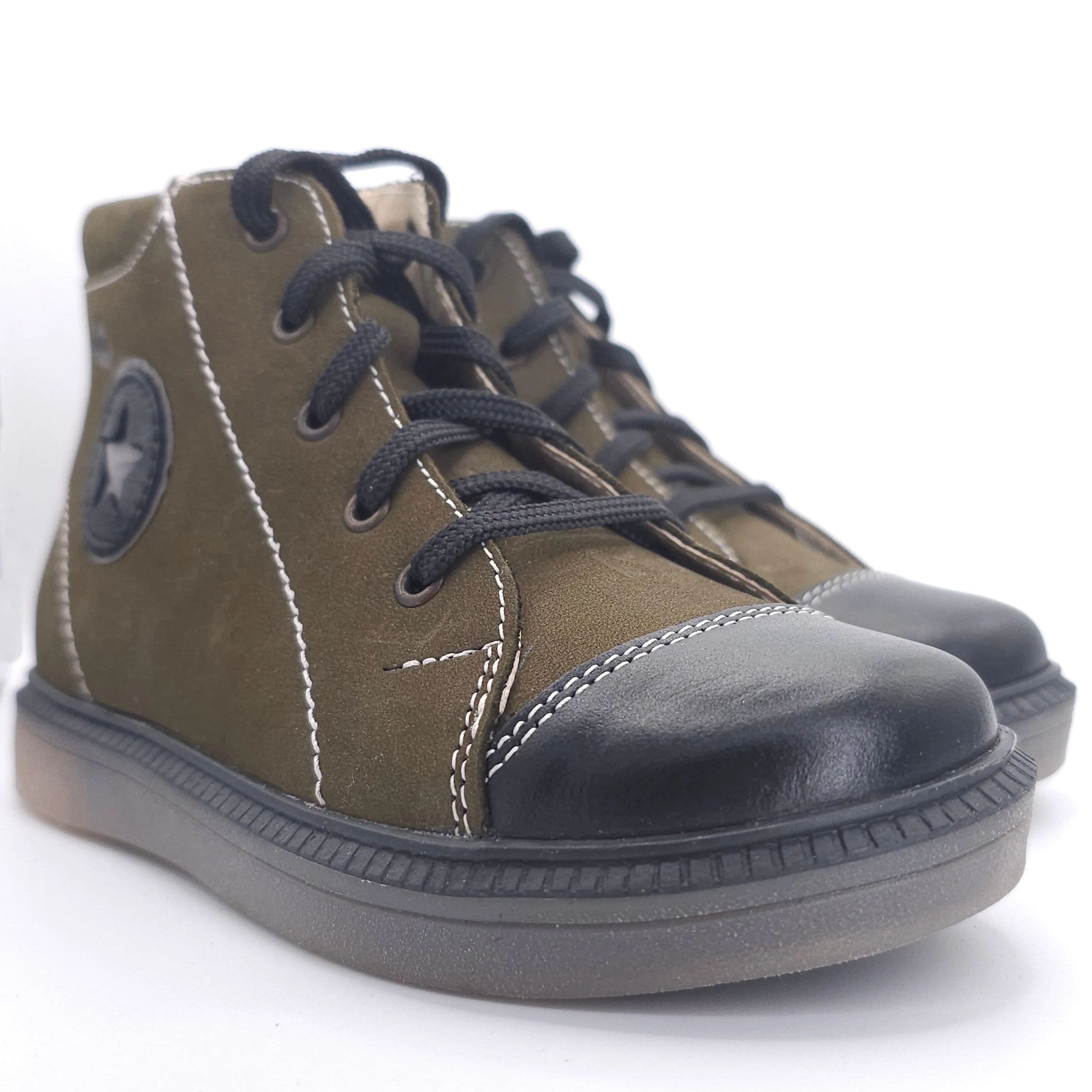 Boys Star Shoe In Olive