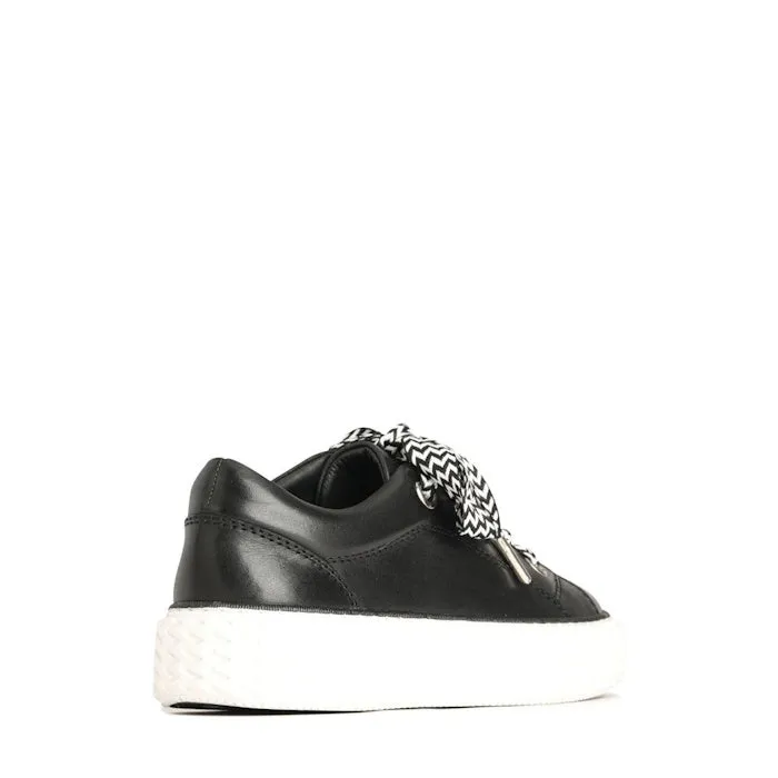 EOS Trinsic Black Leather Lace Up Trainer