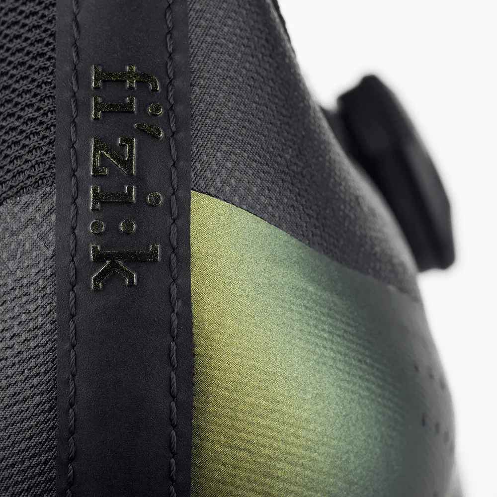 fizik Tempo Overcurve R4 Iridescent Shoe