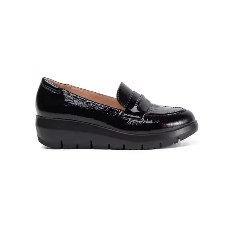 Italian Sheepskin Penny Loafers Handmade Uniform Shoes Wedge Heel in Black/Apricot