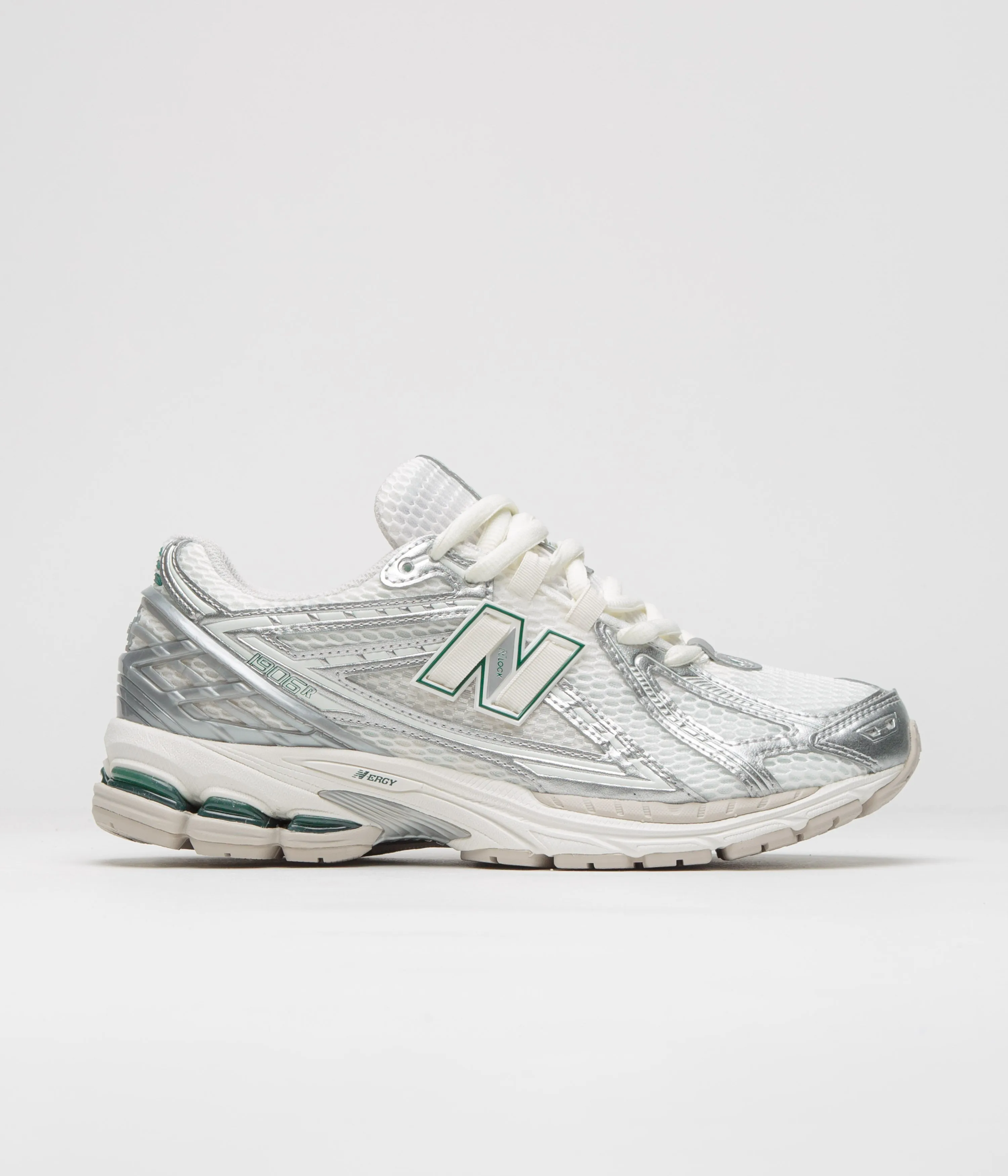 New Balance 1906 Shoes - Silver Metallic / Sea Salt