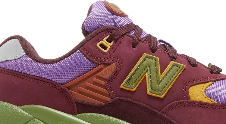 New Balance Stray Rats x 580 'Tribute to 2007 - Burgundy' Sneakers, Red