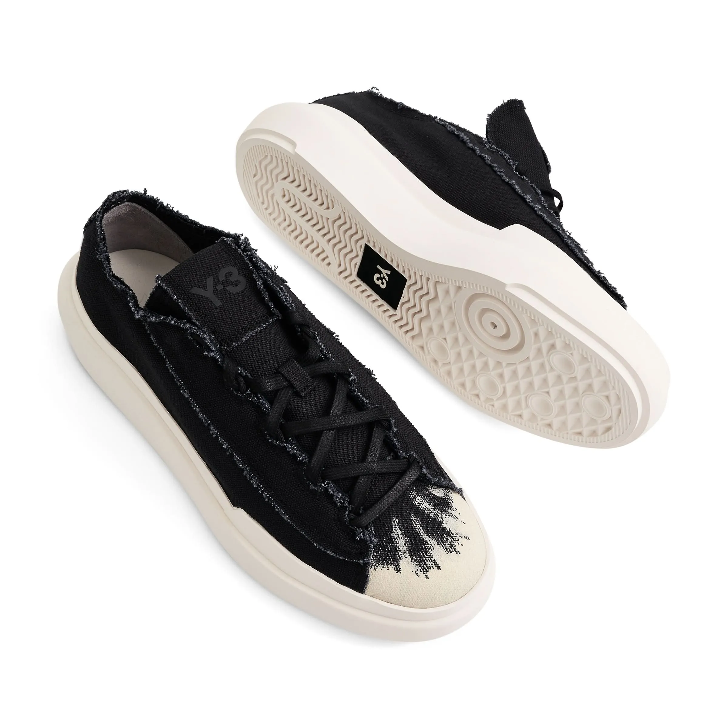 Nizza Low Sneaker in Black