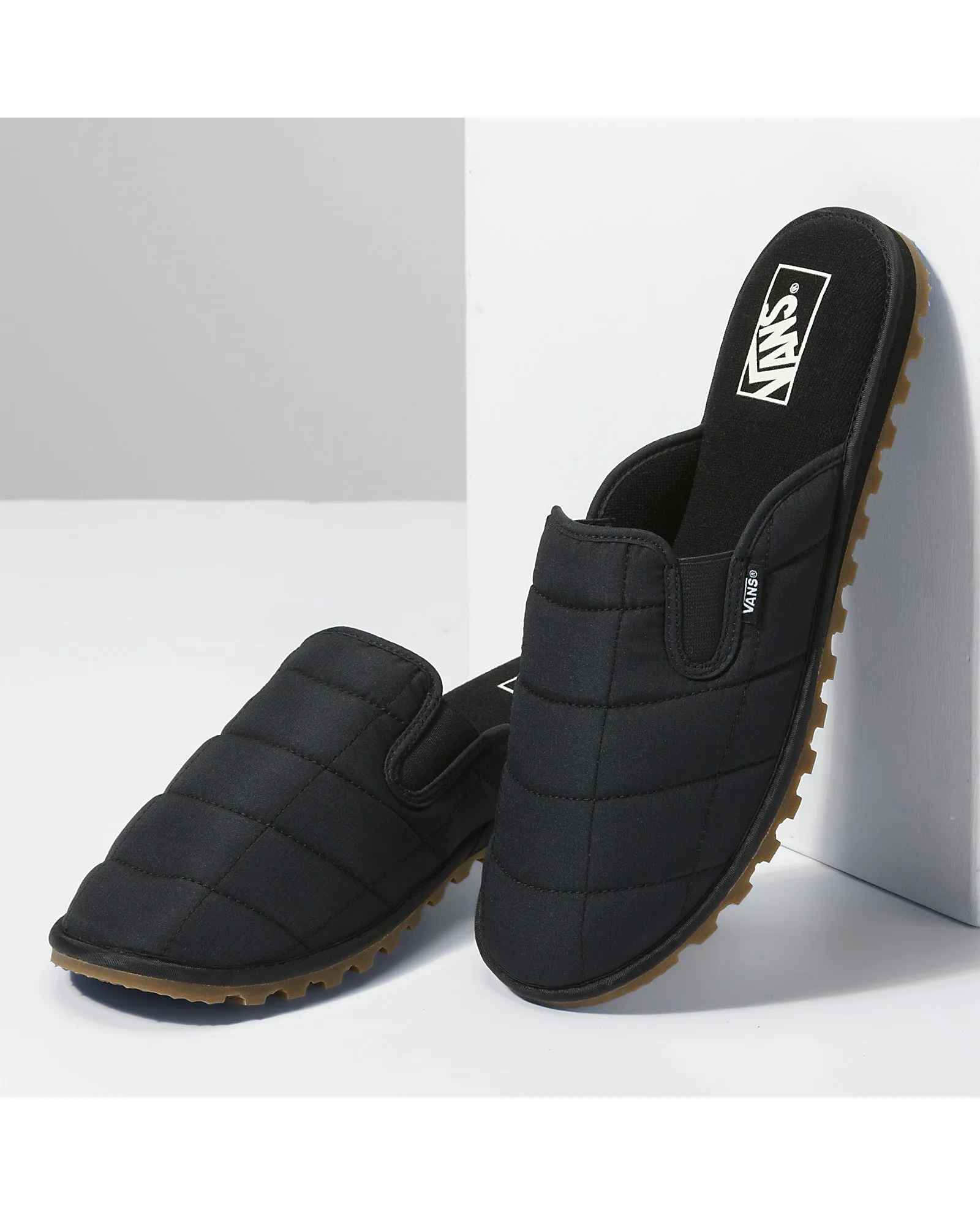 Vans MOUNTAIN MULE Shoe / Slipper - QUILTED BLACK - Sale