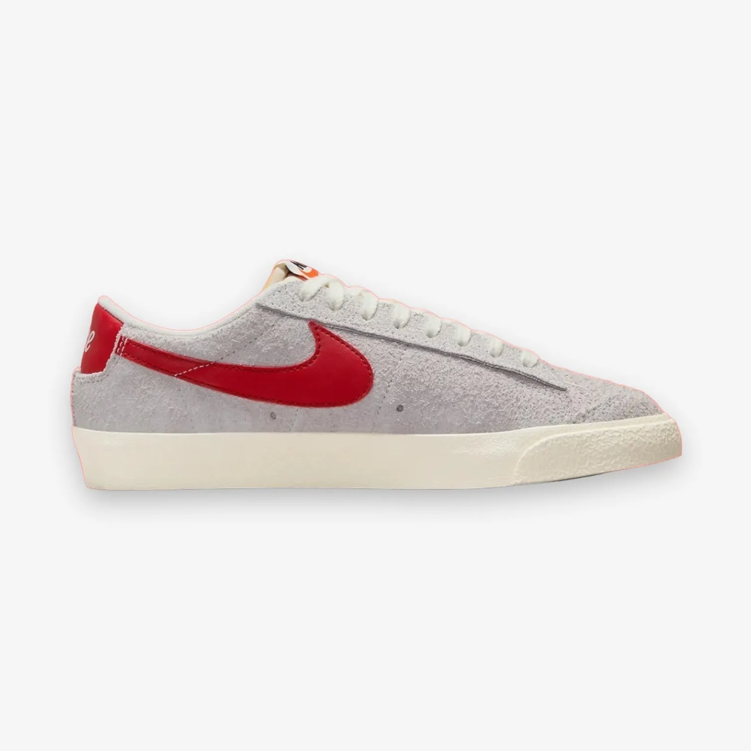 Women's Nike Blazer Low '77 VNTG Summit White Gym Red Sail FQ8060-100